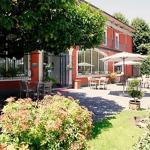 Hotel De La, Bereguardo