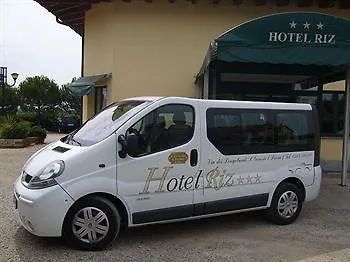 Hotel Riz B.B San Genesio ed Uniti