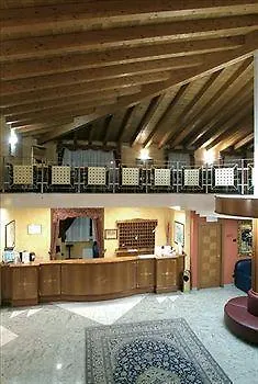 Hotel Riz B.B San Genesio ed Uniti